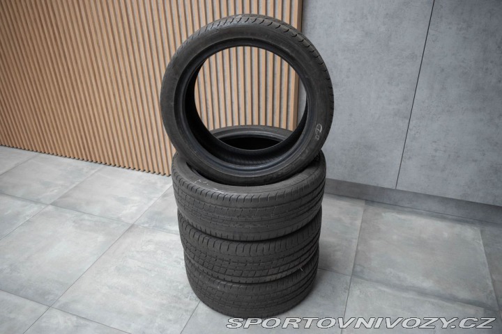 Mini Cooper John Works REZERVACE 2017