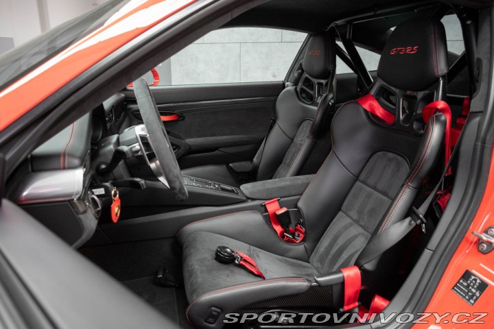 Porsche 911 GT3 RS 4.0 !Najeto 14.885 2016