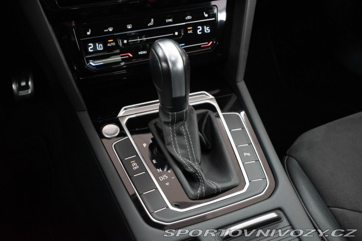 Volkswagen Arteon 2.0 TDI R-LINE REZERVACE 2022