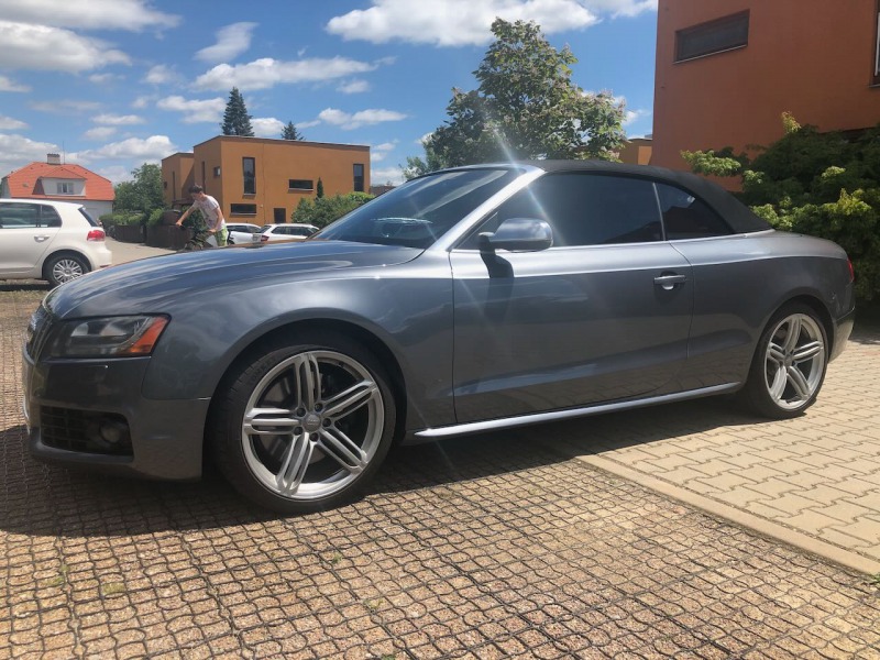Audi S5 