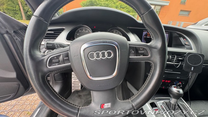 Audi S5  2012