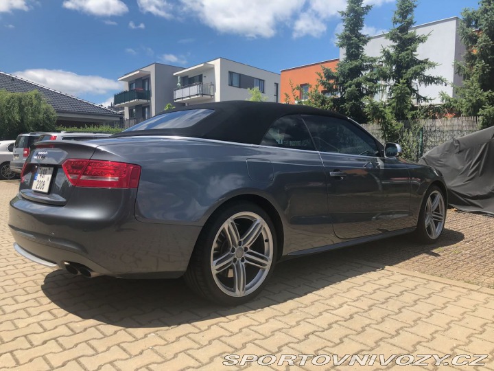 Audi S5  2012