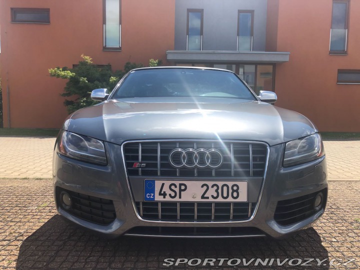 Audi S5  2012