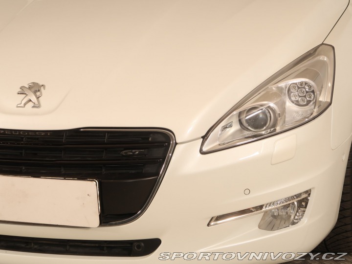 Peugeot 508 2.2 HDi 2012