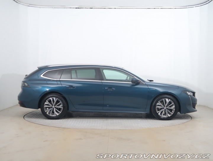 Peugeot 508 Hybrid 225 2021