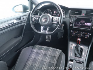 Volkswagen Golf 2.0 TDI GTD 2015