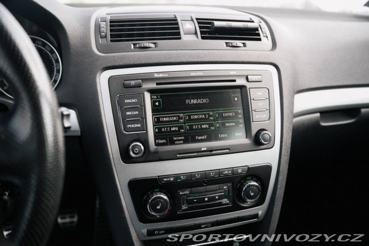 Škoda Octavia RS Combi  2.0 TFSI RS  /AJ N 2009