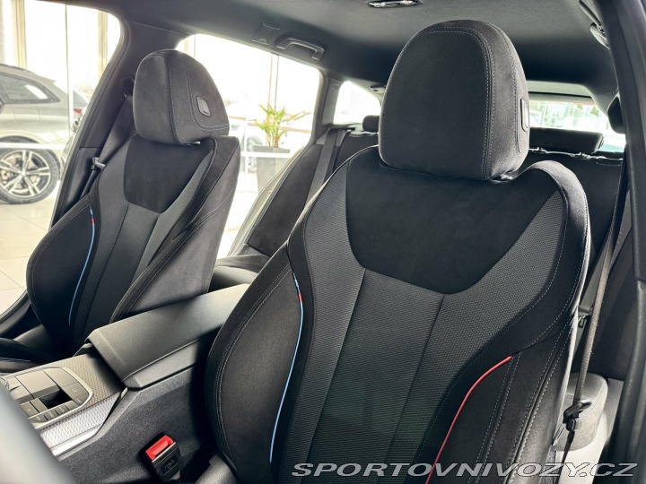 BMW 3 330i xDrive*M-SPORT*Kamer 2025