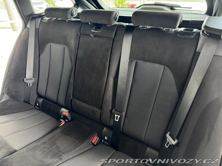 BMW 3 330i xDrive*M-SPORT*REZER 2025