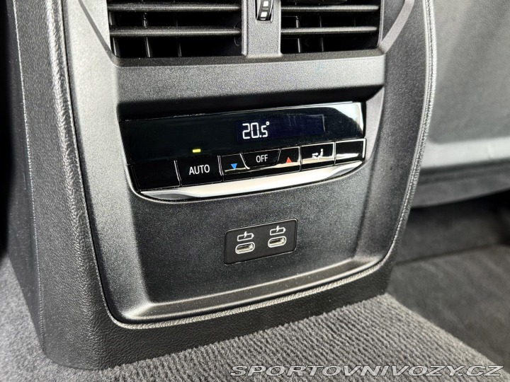 BMW 3 330i xDrive*M-SPORT*Kamer 2025