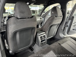 BMW 3 330i xDrive*M-SPORT*Kamer 2025