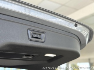 BMW 3 330i xDrive*M-SPORT*Kamer 2025