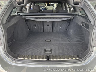 BMW 3 330i xDrive*M-SPORT*Kamer 2025