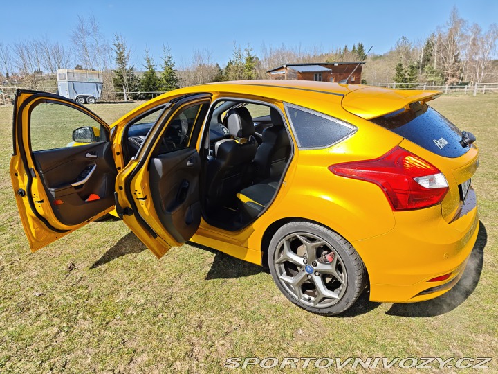 Ford Focus ST  2012
