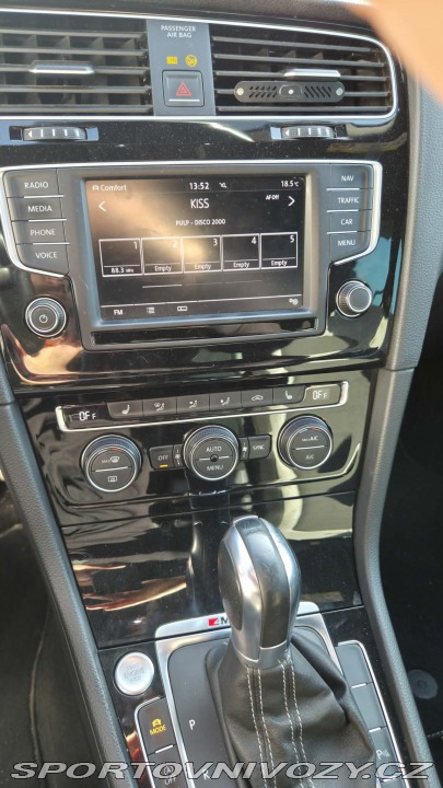 Volkswagen Golf Golf 7 R poškozený motor 2016