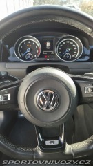 Volkswagen Golf Golf 7 R poškozený motor 2016