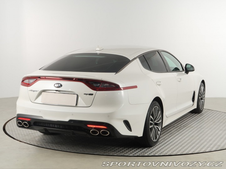 Kia Stinger GT-Line 2.0 T-GDI 2019