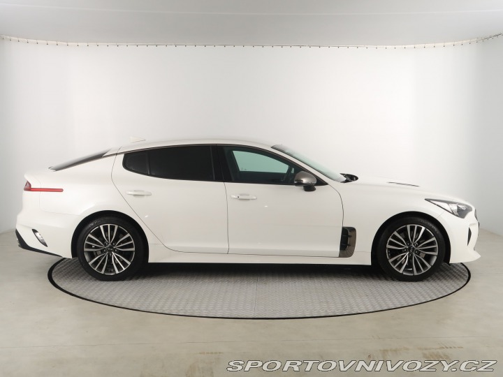 Kia Stinger GT-Line 2.0 T-GDI 2019