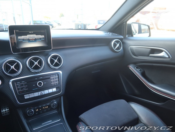 Mercedes-Benz A AMG line A 180 d 2016