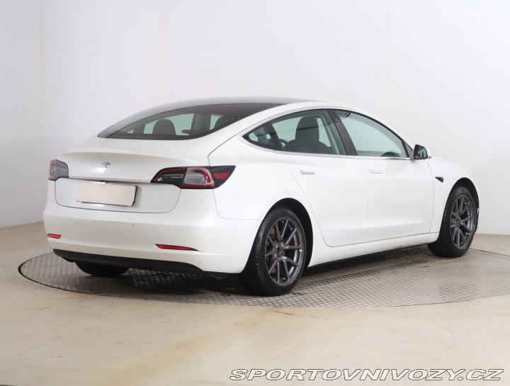 Tesla Model 3 Std Range Plus 52kWh 2020