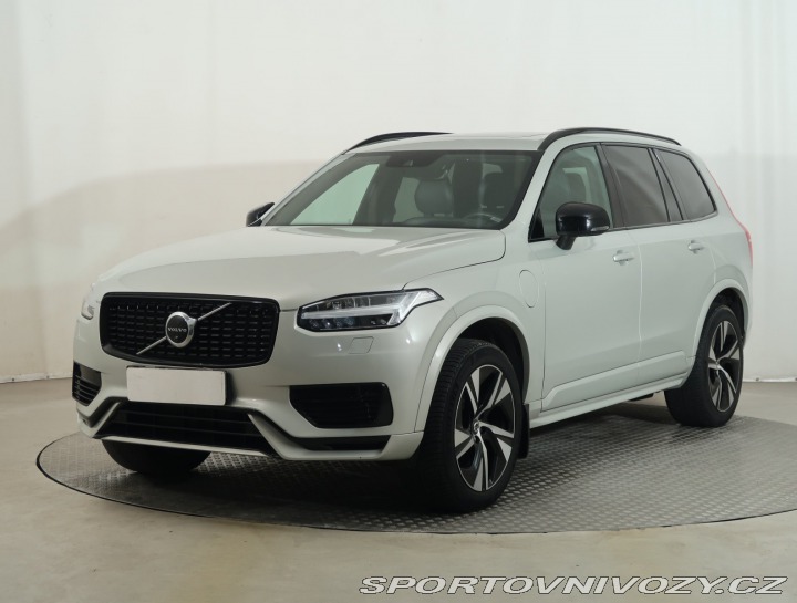 Volvo Ostatní modely XC90  B6 AWD 2021
