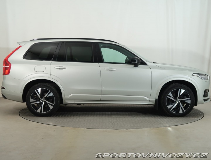 Volvo Ostatní modely XC90  T8 Twin Engine AWD 2021