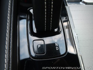 Volvo Ostatní modely XC90  B6 AWD 2021