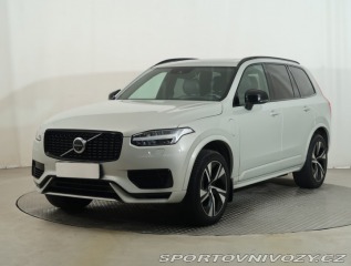 Volvo Ostatní modely XC90  B6 AWD 2021
