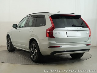 Volvo Ostatní modely XC90  B6 AWD 2021