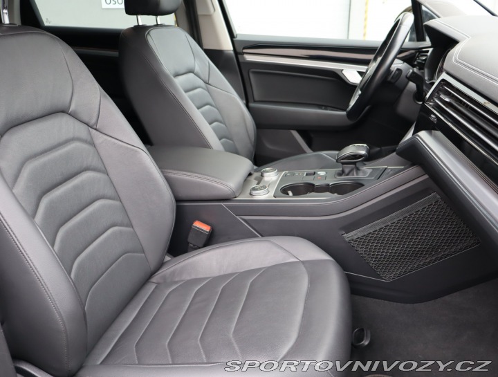 Volkswagen Ostatní modely Touareg Business 3.0 TDI 2019