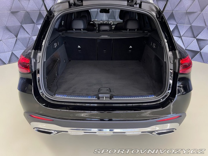 Mercedes-Benz Ostatní modely GLC d 4MATIC AMG, DISTRONIC, 2025