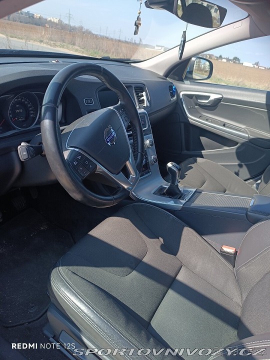 Volvo V60 2,0 2016