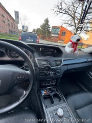 Mercedes-Benz E 3,0   E350 CDI s výbavou 2011