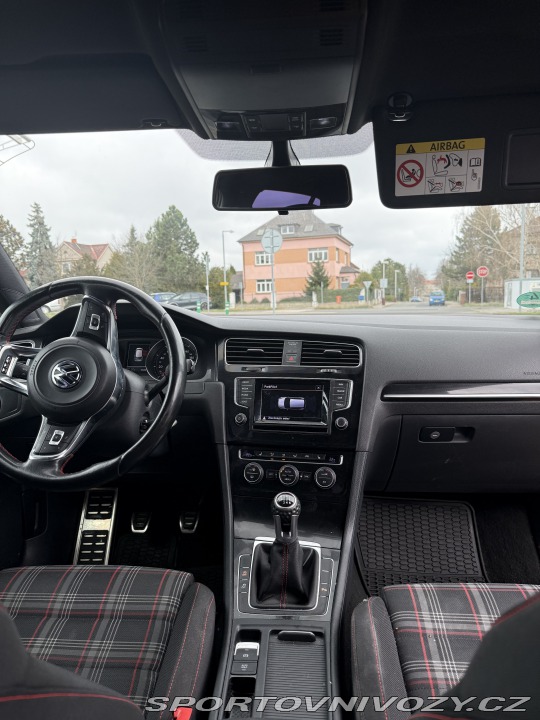 Volkswagen Golf  2014