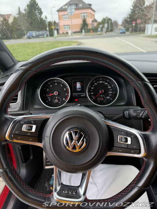 Volkswagen Golf  2014
