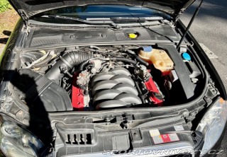 Audi RS4 4.2 FSI V8 420PS 2006