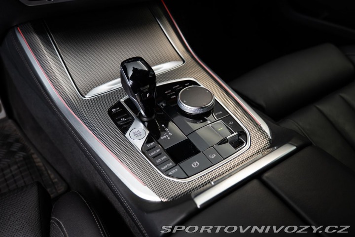 BMW X5 xDrive40d Vzduch/Ventilov 2023