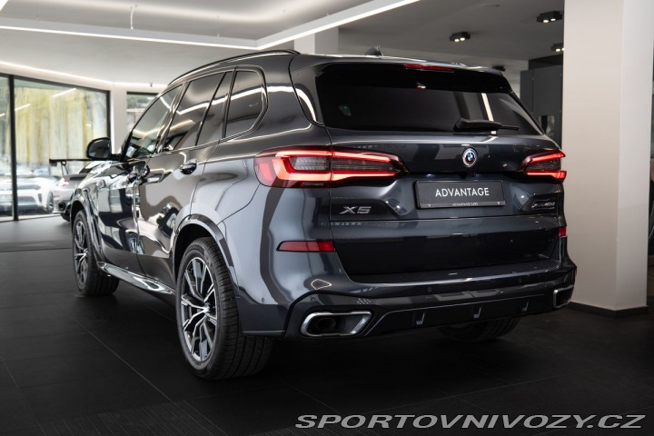 BMW X5 xDrive40d Vzduch/Ventilov 2023