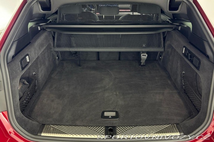 BMW 5 550e xDrive Touring 2025