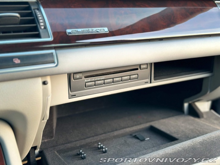 Audi Ostatní modely A8L 4.2 V8 Quattro 2004