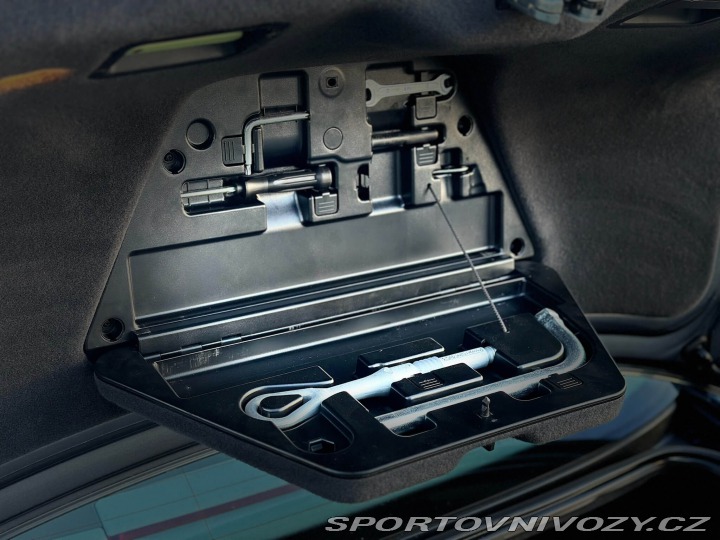 Audi Ostatní modely A8L 4.2 V8 Quattro 2004