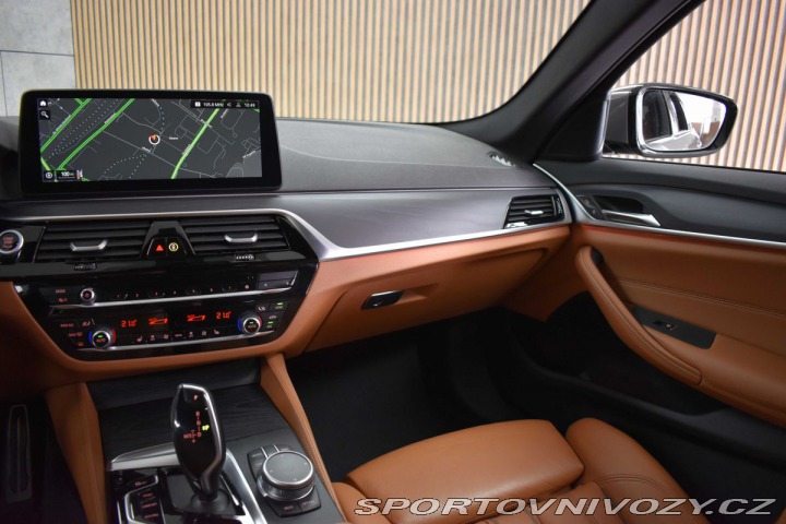 BMW 5 530d xD REZERVACE 2022