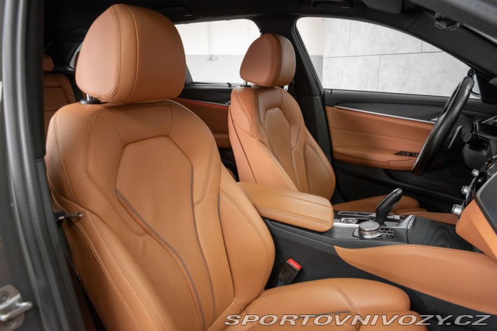 BMW 5 530d xD REZERVACE 2022