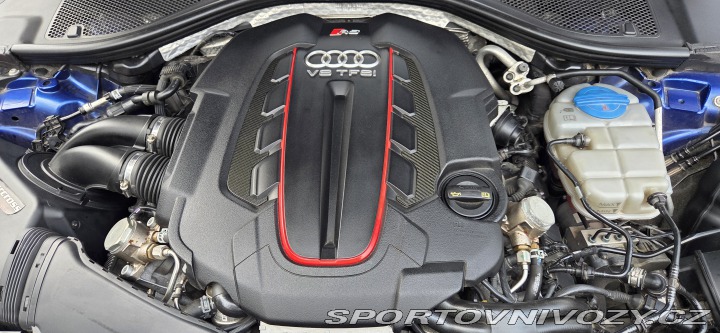 Audi RS6 Avant 2015