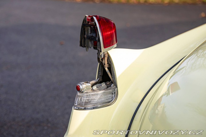 Ostatní značky Ostatní modely Cadillac Coupé DeVille 1953