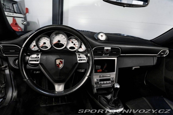 Porsche 911 Carrera S 2005