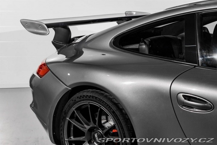 Porsche 911 Carrera S 2005