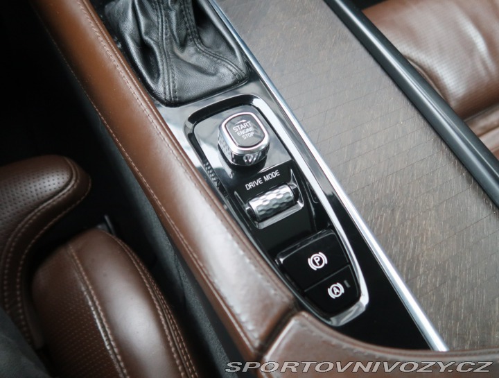 Volvo V90 Cross Country  D5 2.0 AWD 2019