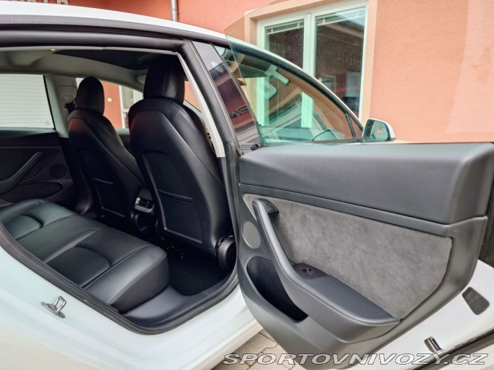 Tesla Model 3 Long Range Dual Motor 366 2021