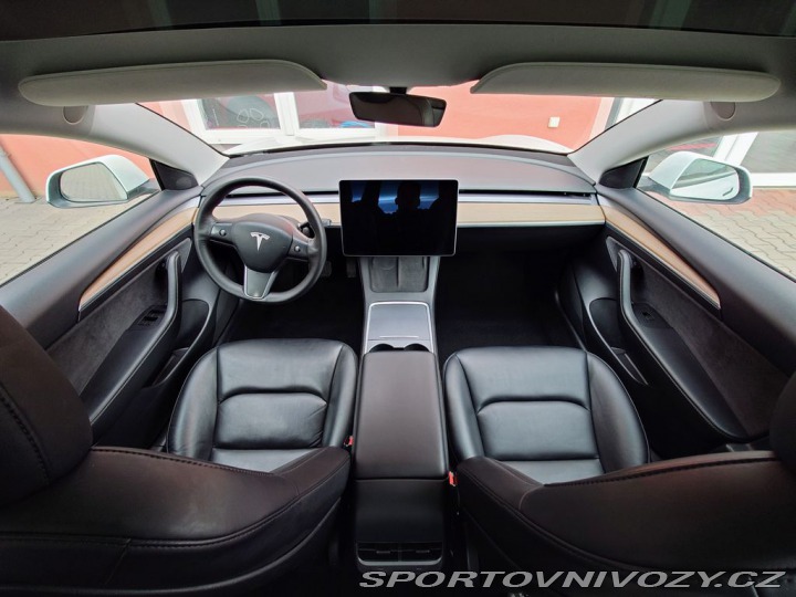 Tesla Model 3 Long Range Dual Motor 366 2021